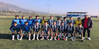 Buharkent’in gençleri namağlup şampiyon oldu