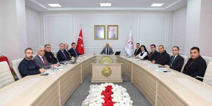 Vali yardımcılarıyla değerlendirme toplantısı  yapıldı