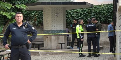 Genç kadın toplantı için beklediği dayısının silahından çıkan kurşunlarla hayatını kaybetmiş