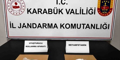 Karabük’te 70 adet sentetik ecza hap ele geçirildi