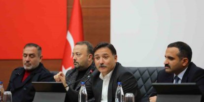 Vali Çiçek: "Turist rehberlerinin sahadaki görüşleri bizim için önemli"