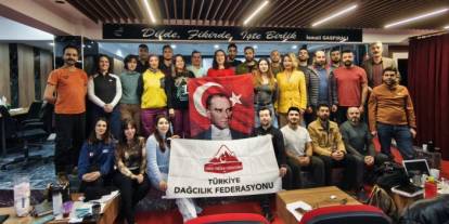 Karslı Dağcılar Tırmanış Hakemliği unvanını kazandı.