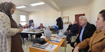 Aslanapa’da Çini Kursu ilgi görüyor