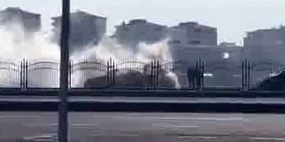 Diyarbakır’da seyir halindeki taksi alev aldı