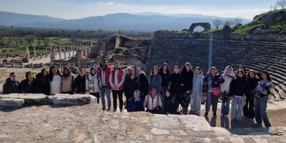 Gençler, tarih dolu bir gün geçirdi