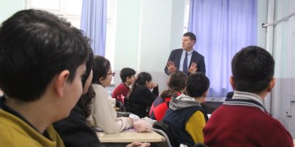 Cizre’de öğrencilere MEBİ’nin eğitimdeki etkisi anlatıldı