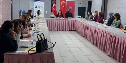 "Felsefe ve Düşünce Akademisi" atölyesi gerçekleştirildi