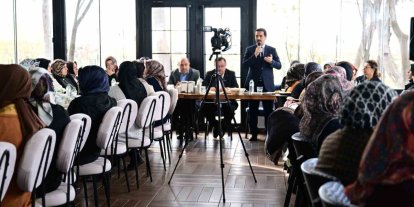 Başkan Taşkın, AK Parti Kadın Kolları Mahalle Başkanları toplantısına katıldı