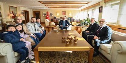 Bakan Ersoy: "Rajab’ın ailesiyle Bakanlığımızda bir araya gelerek, ardından birlikte Cumhurbaşkanımız Erdoğan’ı ziyaret ettik"