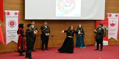 Kastamonu Üniversitesi’nde Türkçe şenliği düzenlendi