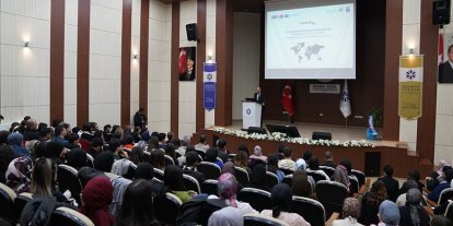 ETÜ’de insani yardım ağları ve gençliğin rolü konuşuldu