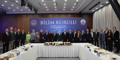 Bilim Kurulu toplantısı Rektör Hacımüftüoğlu’nun katılımıyla gerçekleştirildi; Bilim temelli sosyal politikalar vurgusu