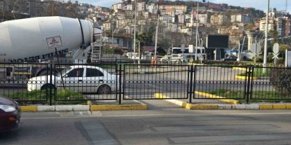 Çevre yolunda önlem alındı, yayalar üst geçide yönlendiriliyor