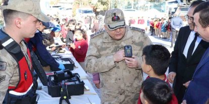 Jandarma, öğrencilere yerli savunma sanayiyi anlattı