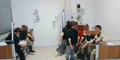 Okulda rahatsızlanan 23 öğrenci hastaneye kaldırıldı