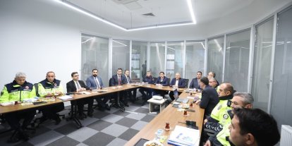 Vali Çiçek ve Başkan Büyükkılıç Trafik Kontrol Merkezi’nde