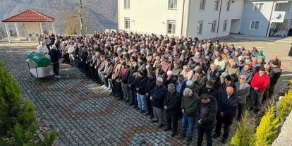 Otomobilin çarpması neticesinde hayatını kaybeden şahıs defnedildi