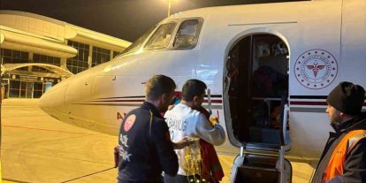 Ağrı’da karaciğer yetmezliği gelişen çocuk uçak ambulansla Ankara’ya sevk edildi