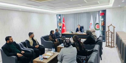 Aküzüm, kadın çalışanları ağırladı