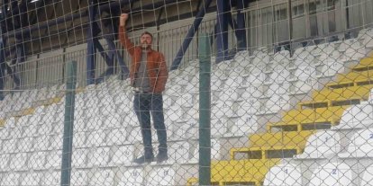 600 kilometre yol kat edip takımını tek başına destekledi