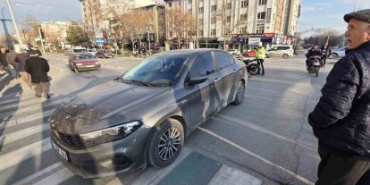 Kütahya’da otomobil ile motosiklet çarpıştı: 1 yaralı