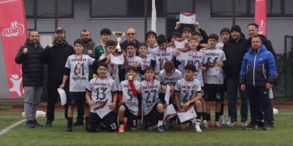 Düzce’de şampiyon İsmetpaşa ortaokulu oldu