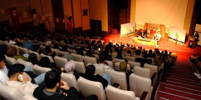 TOGÜ öğrencileri toplumsal rolleri sahneye taşındı