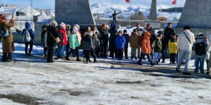 Başöğretmen İlkokulu Öğrencileri Sarıkamış Şehitlerini unutmadı