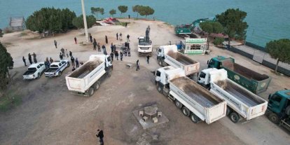 Adana’da yıkım gerginliği bitti: Kepçeler yıkıma başladı