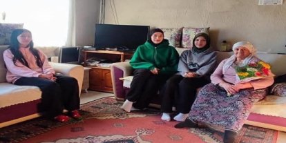 Fidanlar çınarlarla buluşuyor, nesiller arası gönül köprüsü kuruluyor