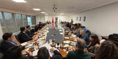 Osmangazi Belediyesi’nde yıl sonu değerlendirme toplantısı gerçekleştirildi