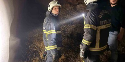 Burdur’da çıkan yangında 2 bine yakın saman balyası zarar gördü