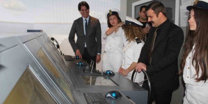 Köyceğiz Kaymakamı Kumcu, gemi simülasyon laboratuvarını inceledi