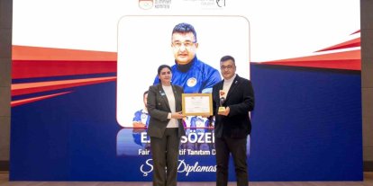 Avrupa ve dünya şampiyonu yetiştiren antrenör Ejder Sözen’e, ’Fair Play’ ödülü