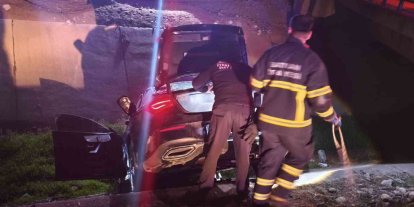 Batman’da otomobil su kanalına uçtu: 1 yaralı