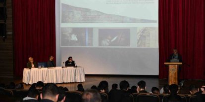 Ardahan’da, ‘Doğu Anadolu’da arkeolojik kazılar, kronolojik süreçler ve kültür politikaları’ paneli