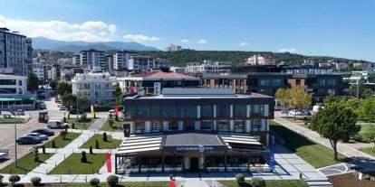 Petek Genç Dijital Gençlik Merkezi’nde kurslar devam ediyor