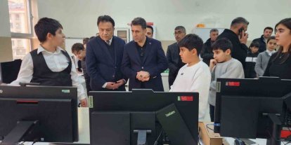 Tunceli’de Bilim ve Sanat Şenliği renkli görüntülere sahne oldu