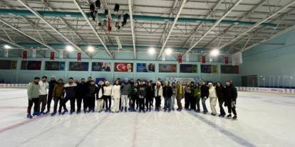 Bartın Üniversitesi Öğrencilerinden Kars’ta Buz Sporları Ziyareti