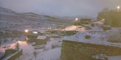 Çermik’e mevsimin ilk karı yağdı