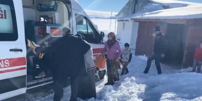 Kars’ta Ekipler Hasta Vatandaşlar için Seferber Oldu