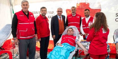 Adana kan bağışında her zaman ilk üçte