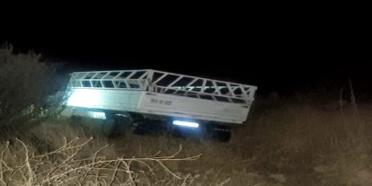 Kamyonet şarampole devrildi: 1 yaralı