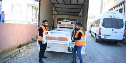 2025 yılında ihtiyaç sahiplerine kırtasiyeden hasta yatağına kadar sosyal yardım