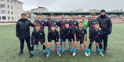 7’de 7 yapan Osmanelispor liderliğini sürdürdü