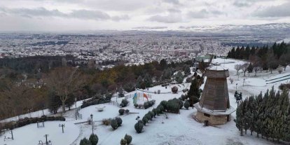 Yılın son karı Eskişehir’i beyaza bürüdü