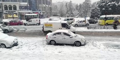 Develi’de kar yağışı etkili oldu