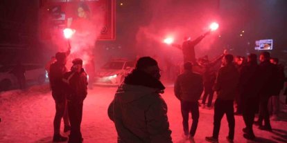 Gaziantep’te yeni yıl kar yağışı altında coşkuyla kutlandı