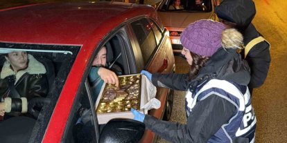 Denetime girenler ceza yerine çikolata yedi