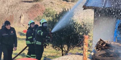Muğla’da ev ve otomobil küle döndü